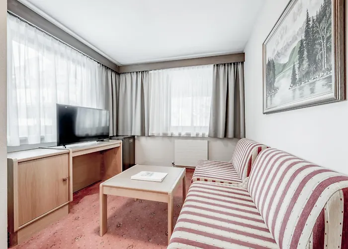 Sportiv By Vaya Szálloda 3*